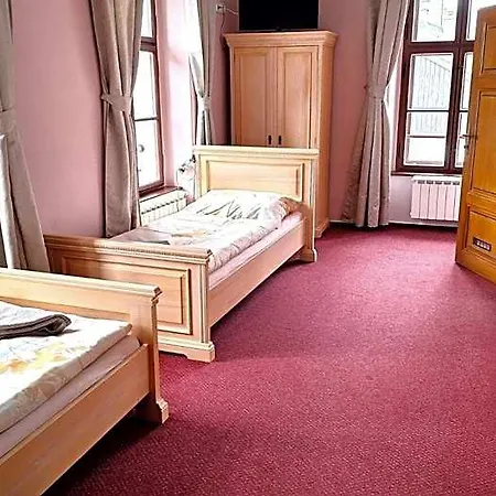 Johannes, Rymarov - Stara Ves 3*